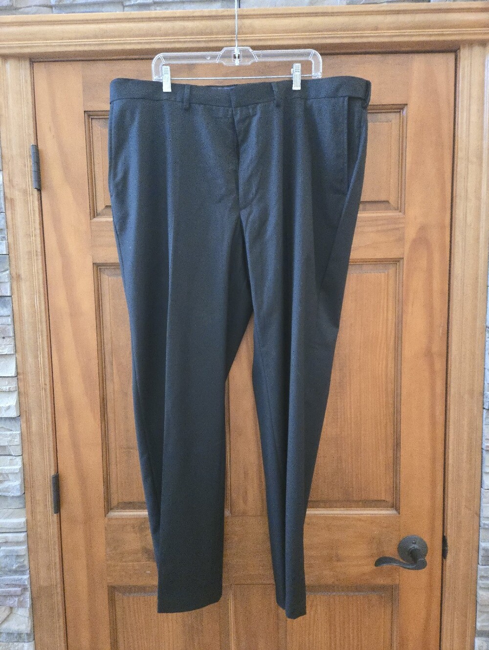 Haggar Black Men's Dress Pants - Tailored Flat Front Classuc Fit 44x32